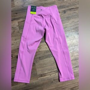 Tek Gear Vibrant Pink Capri High Rise Leggings New